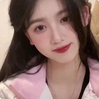 蓝天花朵